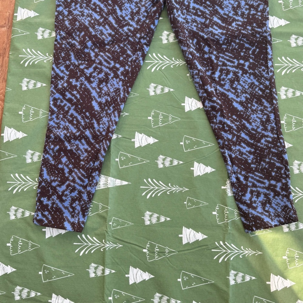 Terra & Sky Women's Plus High Waist Ankle Leggings 1X 16W-18W Snake Blue NWT 27” - Picture 4 of 10